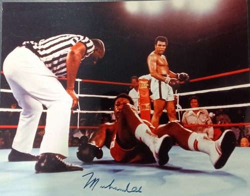 Mohammed ali autographed 8x10 - mohammed,
