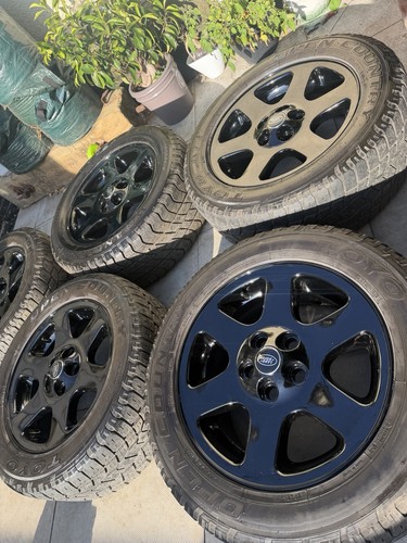Refurbished land rover - *refurbished*,
