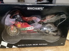 MINICHAMPS 1/6 Ducati Infostrada 996R Troy Bayliss 2001-