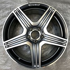 1 Genuine Mercedes-Benz AMG