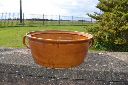 Brown czechoslovakian barn - brown,