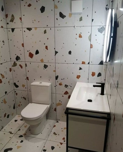 Tiles joblot matt white - 86:,