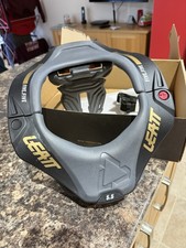 Leatt Neck Brace 5.5 Stealth