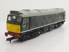 DCC FITTED Bachmann 32-325 Class 25/1 Diesel D5211 BR Green OO Gauge EXCELLENT