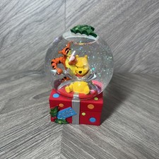Winnie the pooh Christmas snow