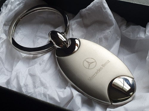 Mercedes benz key - mercedes,