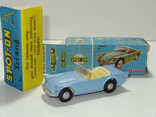 Triang spot 215 daimler - triang, on
