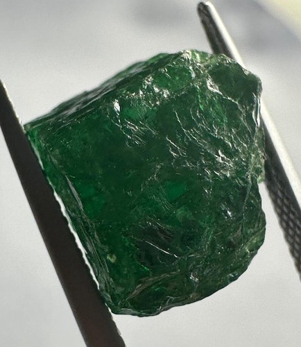 Natural tsavorite - ct,