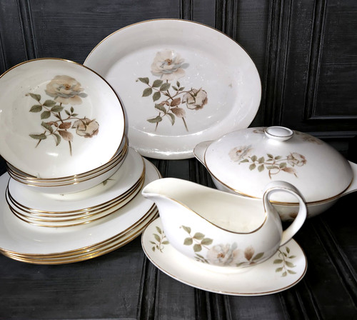 Royal doulton bone china - royal,