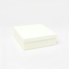 Cream Tiara Gift Box with Lid
