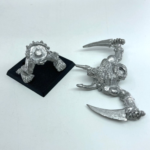 Giant minotaur beastmen - minotaur,