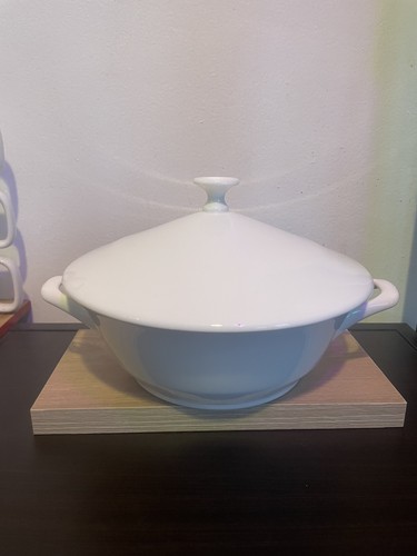 Minton white monarch covered - monarch,