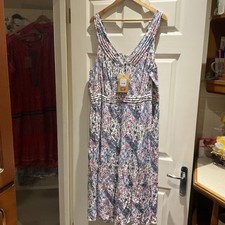 Cotton Traders Size 22. Long Crinkle Dress.print New with Tag New with Tags