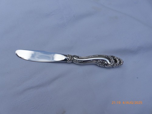 Lovely sterling silver - lovely, handle