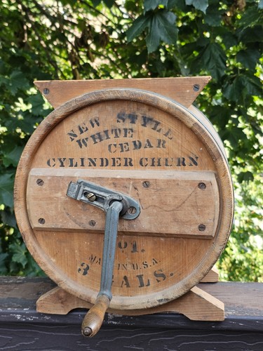 Antique wooden gallon new - 3,
