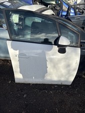 VAUXHALL MERIVA B 2010-2017 DRIVERS SIDE FRONT DOOR WHITE Z40R  FREE P&P