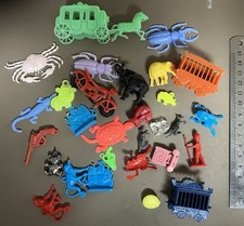Vintage Cereal / Cracker Freebie Plastic Toys Lot