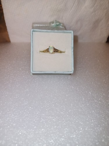 Vintage 14kt gold dainty - vintage,