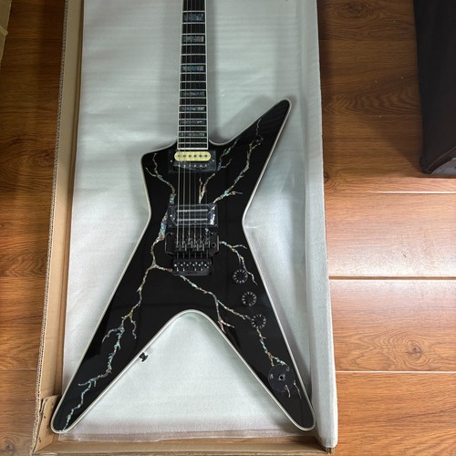 Washburn dimebag darrell balck - washburn,