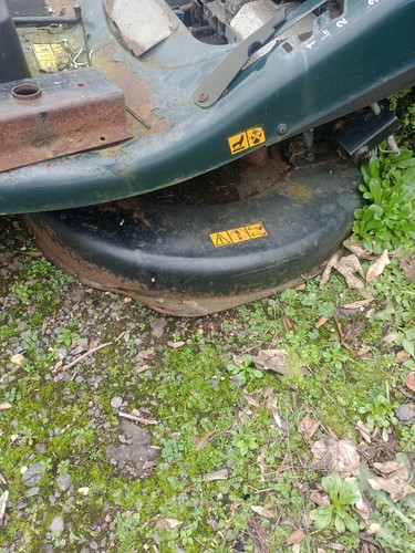 Hayter m10 ride on - ride,