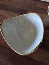 Churchill  Triangle Bowls set