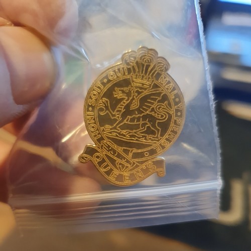 Queens regiment armed forces - queens,