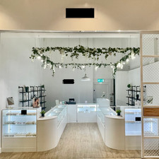 Retail Shop Fittings & Cabinets - FR + Blueprints documentation included