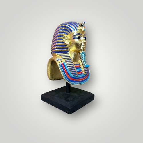 King tutankhamun egyptian - king,