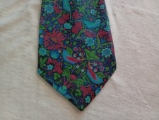 LIBERTY TIE.