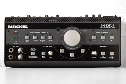 Mackie big knob studio - mackie,