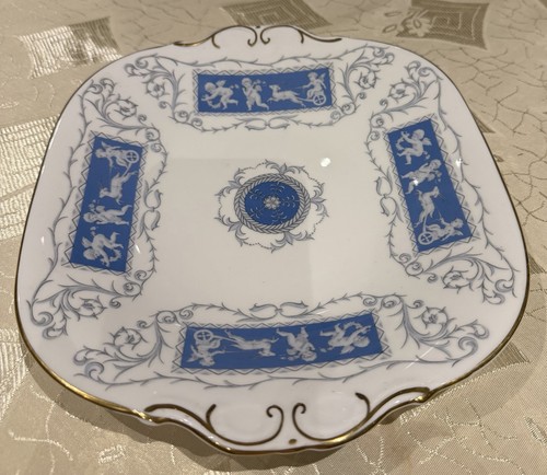 Square cake platter with - platter,