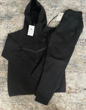Mens Full Nike Tech Fleece Medium size, brand new, Size Medium