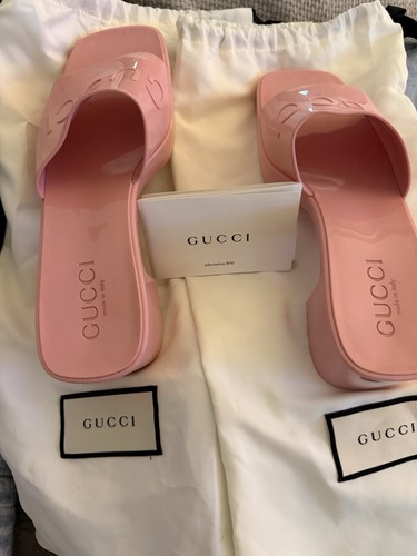 Gucci rubber logo platform - gucci,