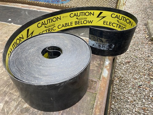 Caution electric cable below - electric,