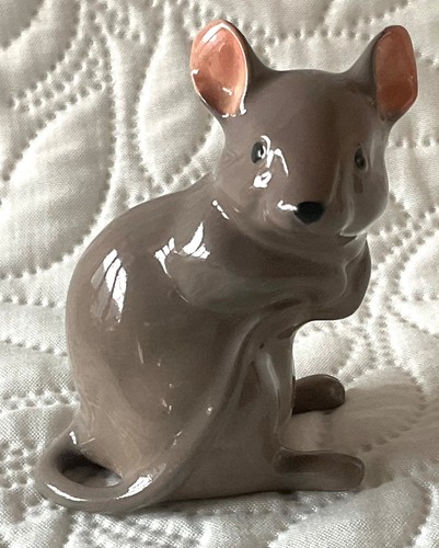 Charming little beswick - charming, brown