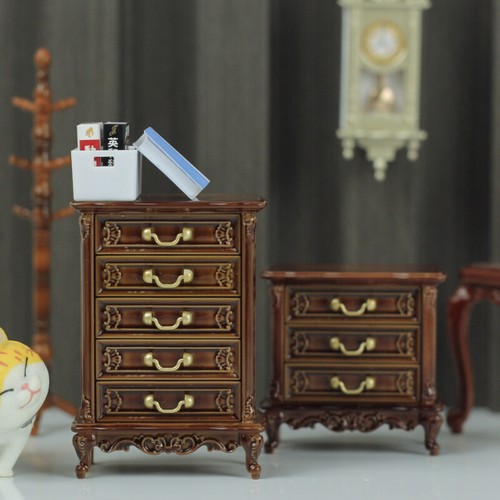 24th scale dolls - scale, house