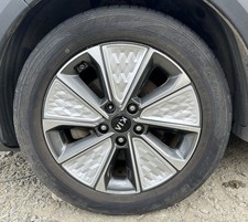 KIA SOUL EV ALLOY WHEEL & TYRE