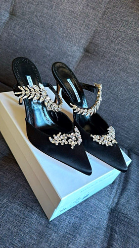 Manolo blahnik black satin - blahnik,