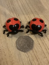 Bundle of 2 Small Plastic