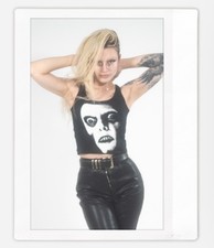 Art model bradley instax - model,