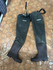 Bin Daiwa fishing hip thigh waders size 9 Uk PVC Nylon