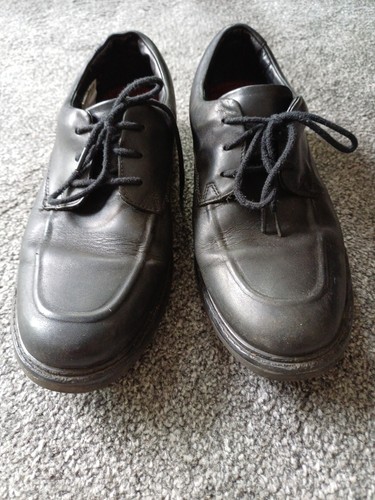 Clarks school shoes - 7f, asher