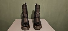 Dr. Martens Gaya Heeled