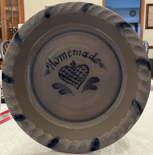 Rowe pottery works pie - rowe, 10”