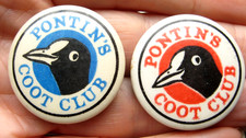 PONTINS HOLIDAY CAMPS vintage 1960-70s COOT CLUB MEMBERS 32mm pin BADGES