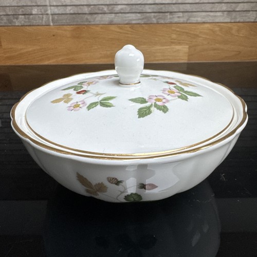 Wedgewood wild strawberry - ,