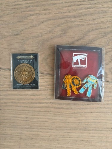 Warhammer 40k pin badges - badges, x2