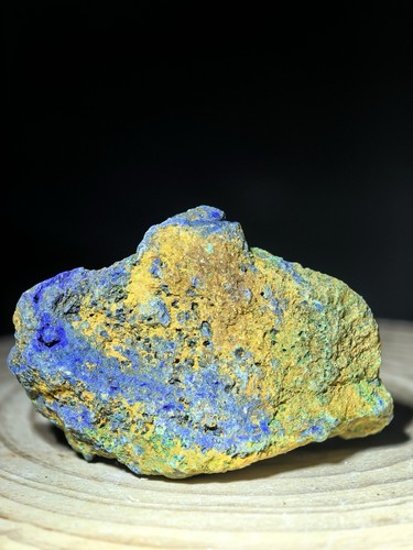 Vibrant blue azurite - vibrant,