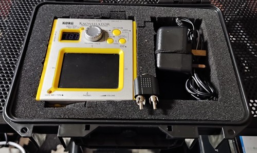 Korg kaossilator in case - korg,