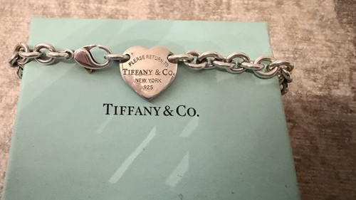 Tiffany return to - &,